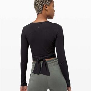 Lululemon Gather and Grow Long Sleeve in Black Size 8